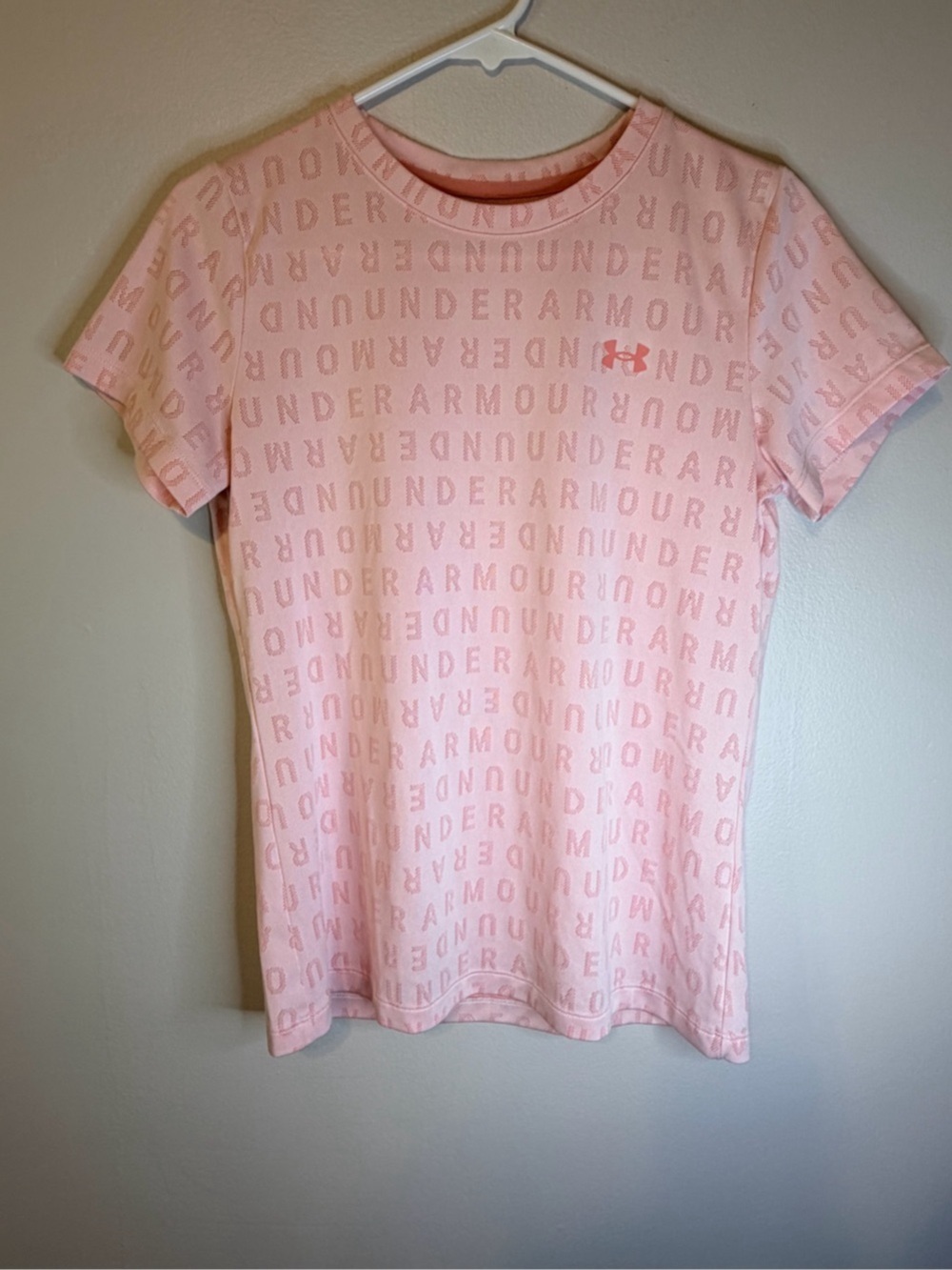 Under Armour UA Velocity Wordmark Jacquard Short Sleeve Pink Tee Size Medium